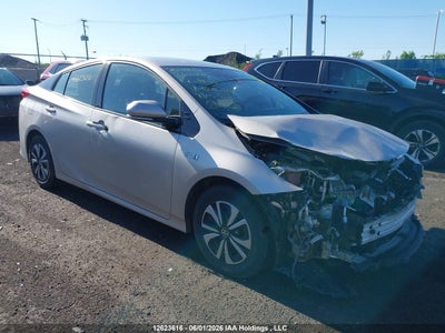TOYOTA PRIUS PRIME 2017