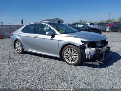TOYOTA CAMRY 2018