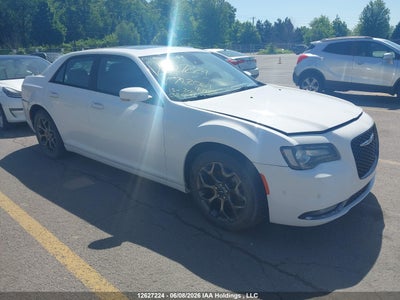 CHRYSLER 300 2015