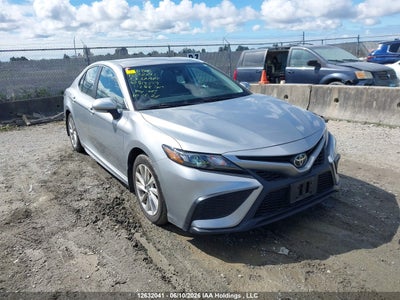 TOYOTA CAMRY 2023