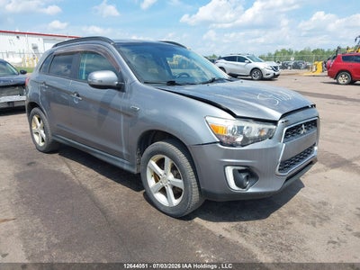 MITSUBISHI RVR 2015