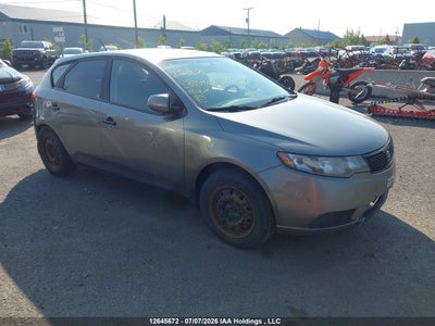 KIA FORTE5 2011