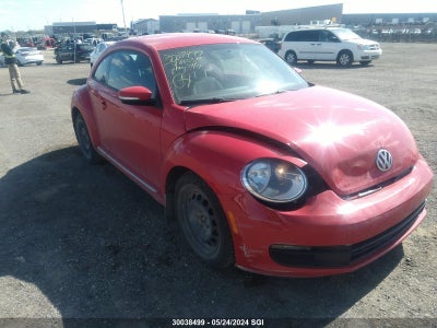 VOLKSWAGEN BEETLE 2013