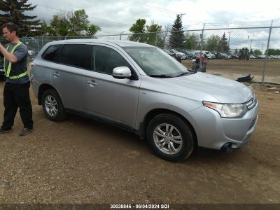 MITSUBISHI OUTLANDER 2014