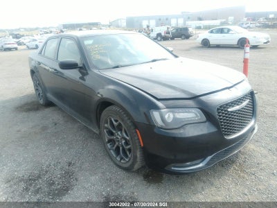 CHRYSLER 300 2015