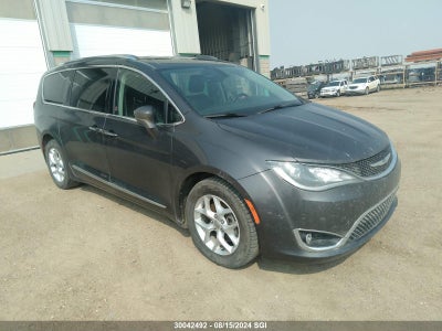 CHRYSLER PACIFICA 2017